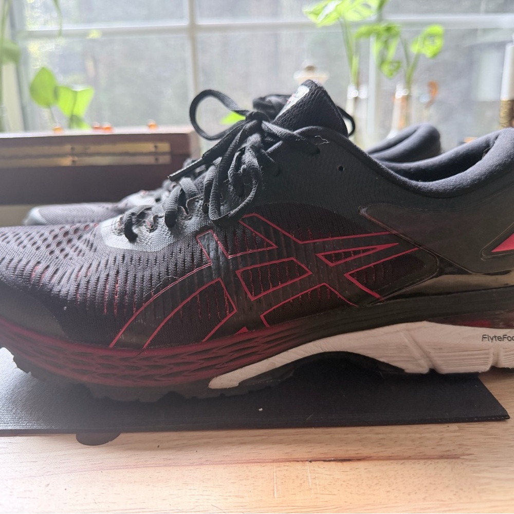 ASICS GEL-KAYANO 25 Men's Sneakers Black/Classic Red US Size 11.5
